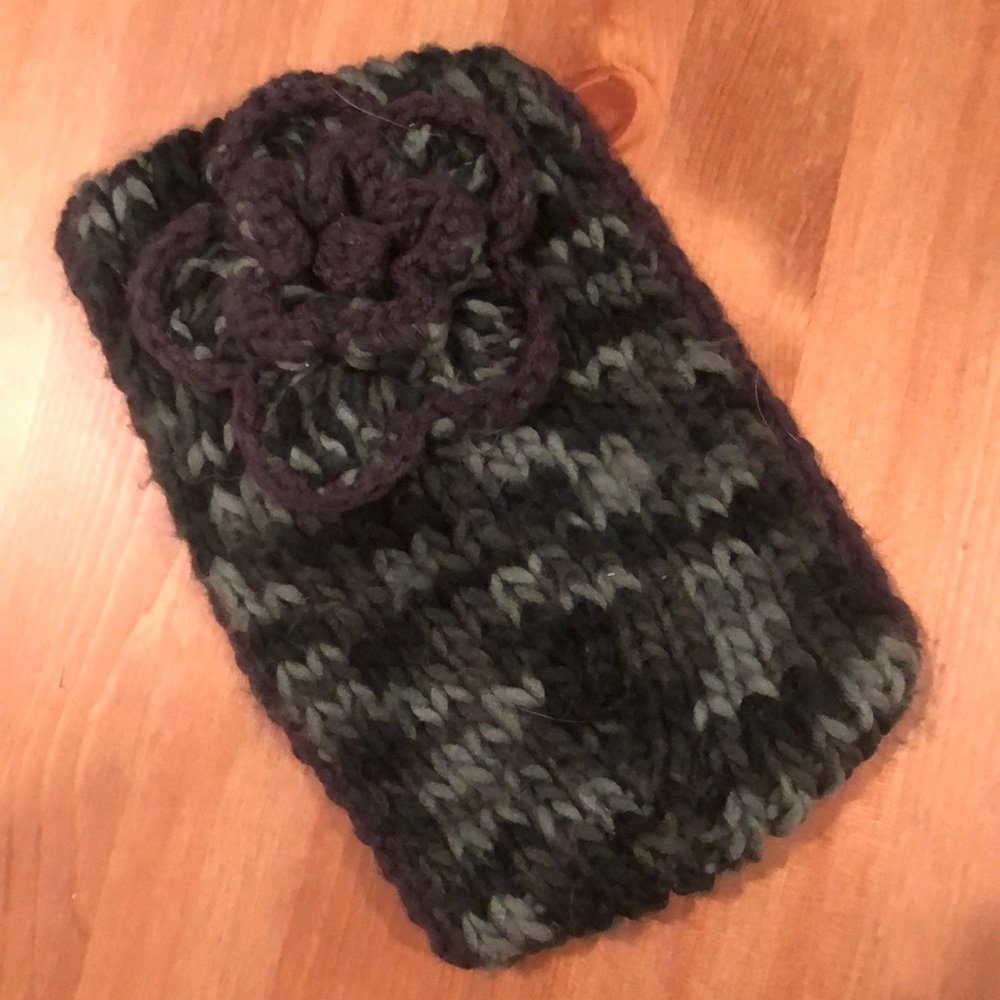 Knitted head warmer